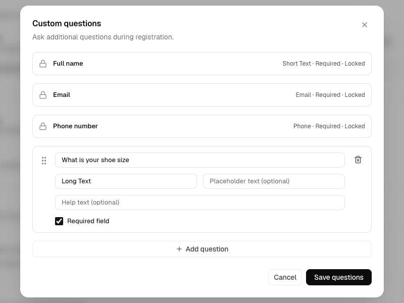 The Custom questions window in the Blend organizer console: full name, email and phone locked at the top, then a custom question with its answer type, help text and a Required field checkbox
